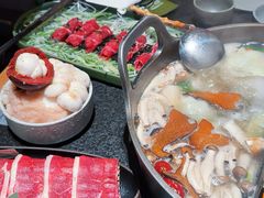 -三出山火锅(南京万象天地店)