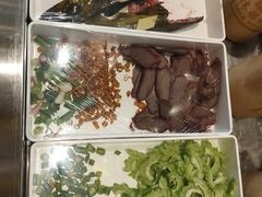 口红虾-岳城根据地(洣江大道店)