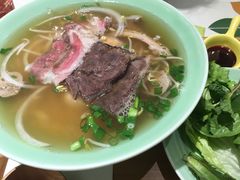 -越弥越南传统美食馆