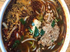 臭豆腐小锅米线-铁朋小锅米线(玉川巷店)