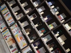 -钟书阁(群光广场店)
