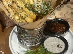 -Mark&Mars Restaurant