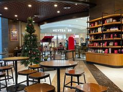 大堂-星巴克(广州东圃天银店)