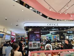 -胖东来生活广场(健康路店)