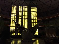 -上海滴水湖皇冠假日酒店