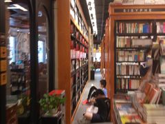 -西西弗书店&矢量咖啡(来福士广场店)