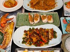 -雍容荟帝王蟹活龙虾展台自助(IFS黑金店)