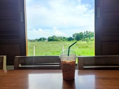 -Chom Cafe and Restaurant
