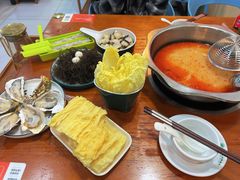 -老何家后安粉·糟粕醋海鲜火锅(三亚湾椰梦长廊店)
