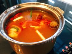 番茄牛尾锅-鲁西肥牛(九方购物中心店)