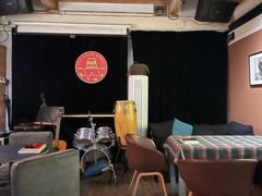 -脚下咖啡·CHILL酒馆(灵光东巷店)