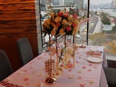 店内布置-Kathleen's Waitan 凯圣琳江景西餐厅(外滩店)