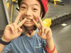 -极限PLAY运动娱乐新世界·团建派对潮玩休闲馆·室内蹦极高空游乐园