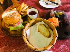 黑毛牛汉堡-羽深肉铺 Steak & Wine