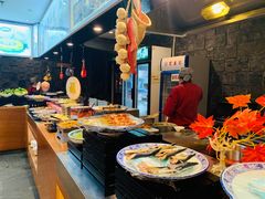 自助取餐区-聚春园自助餐厅(东街口店)