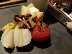 -恰餐厅及酒吧 CHAR Bar & Grill (北京丽都皇冠假日店)