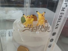 -蓝小轩蛋糕·面包(趣春店)