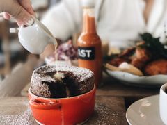 -ROAST coffee & eatery