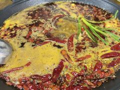 -黄潇洒老火锅(九眼桥宏济巷店)