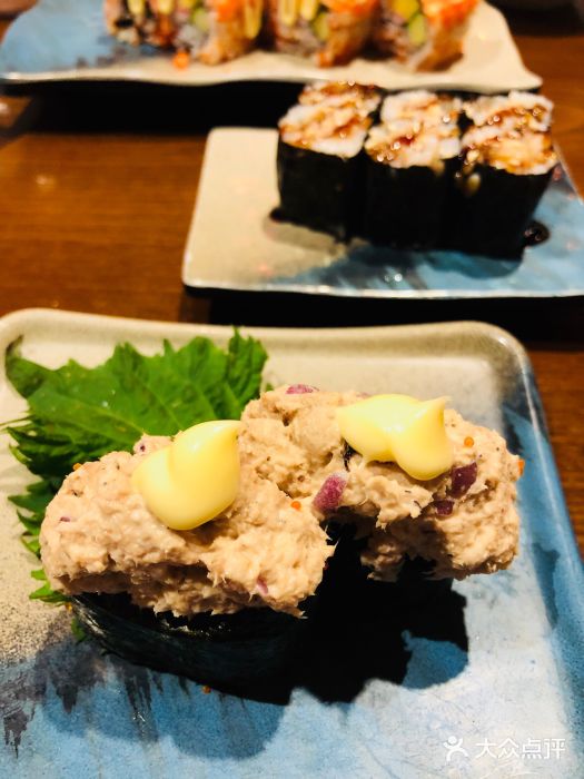 迷鲤寿司(万菱汇店)-吞拿鱼沙律军舰-菜-吞拿鱼沙律军舰图片-广州美食