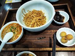 -蟹上黄·蟹黄面·江南糖水(人民广场店)