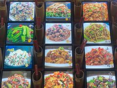 -何氏排骨(左家塘店)