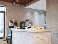 -杨小贤(东融国际影城店)