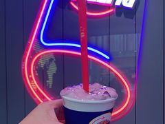荔浦芋头紫薯燕麦暴风雪-DQ·蛋糕·冰淇淋(万象城店)