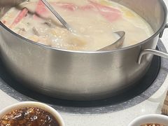 -煲王粤菜餐厅(中侨中心店)