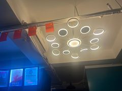 -荒岛实景沉浸密室(江汉路1店)
