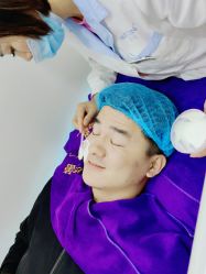 -蕾特恩专业祛痘·皮肤管理