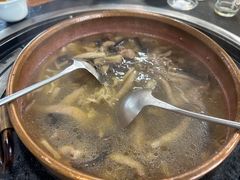 -阿山卓·野生菌火锅·纳西火塘烤肉