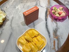 -东口码头·烧鸽子·鱼头泡饼·地方菜(金鹰悦城店)