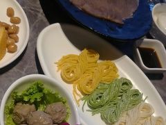 -德天肥牛海鲜火锅(城西银泰店)