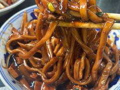 -珠宝街老左杂酱面馆