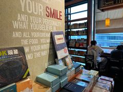 -西西弗书店&矢量咖啡(静安大悦城店)