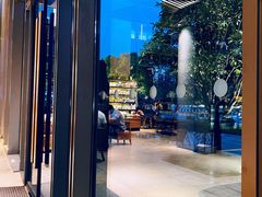 -星巴克臻选(杭州嘉里中心1F店)