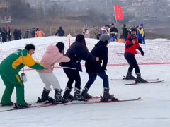 -济南卧虎山滑雪场