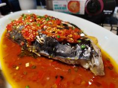老坛剁椒鱼头(半个)-俏九州·小炒黄牛肉(华润万象汇店)