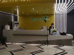 -贝菲特游泳健身(徐泾店)