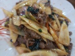 鲜笋炒牛肉-南记食粥坊·宵夜大排档(莲花总店)