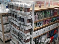 -名创优品(海珠乐峰广场店)