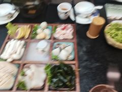 -得意咚瓜·顺德鱼生·冬瓜火锅(深圳首店)