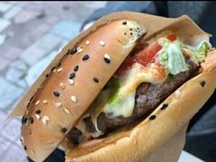 芝芝酪酪堡-麦当劳(佛山流行前线店)