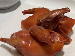 玻璃脆皮乳鸽-君庭中餐厅(友谊宾馆店)