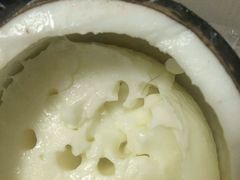 -志龙皇冠吃货椰子铺