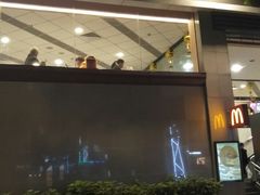 门面-麦当劳(东方时代广场分店)