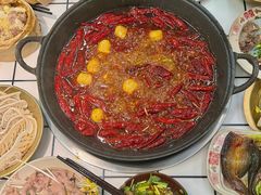 -扎起市井老火锅(乐山总店)
