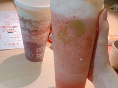 芝芝莓莓-喜茶(上海打浦桥日月光gelato lab+店)