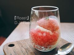 -ROAST coffee & eatery
